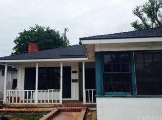 7680 Quakertown Ave, Winnetka, CA 91306