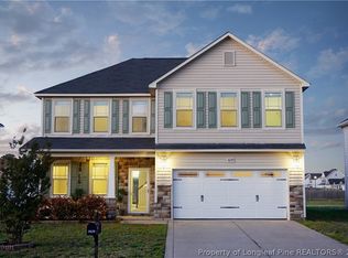 1629 Seattle Slew Ln, Hope Mills, NC 28348