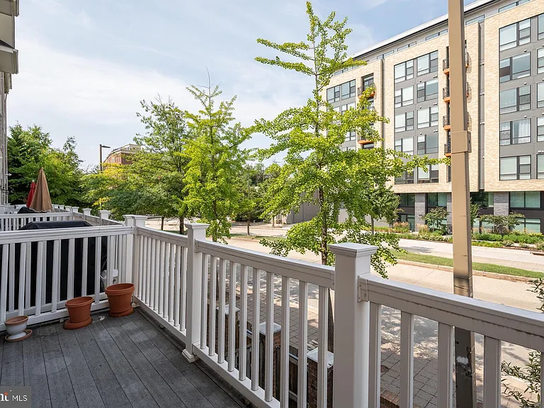 1236 Harbor Island Walk — Photo 21
