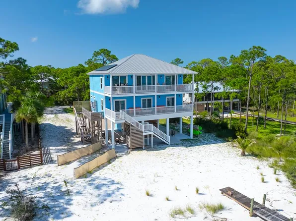 1229 Watkins Cv, Eastpoint, FL 32328