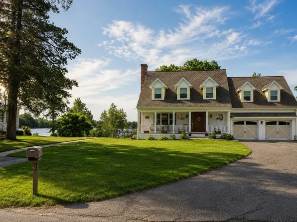 7 Daisley Pl, Framingham, MA 01702