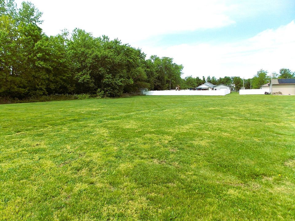 2nd image of 53 Pine Hurst Pl #53