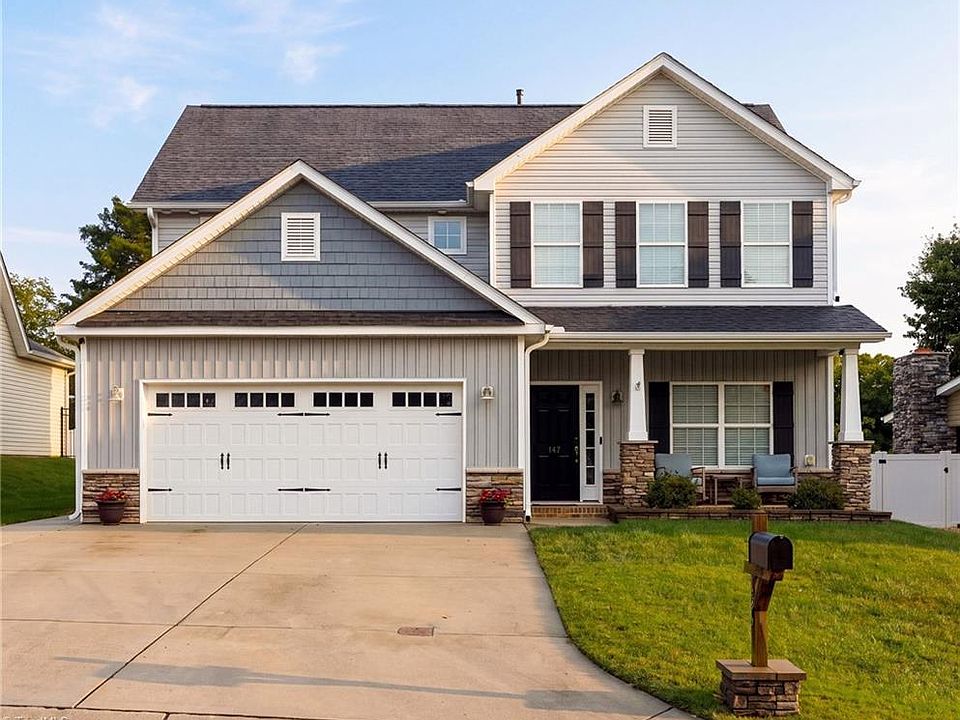 1st image of 147 Rolling Meadow Ln