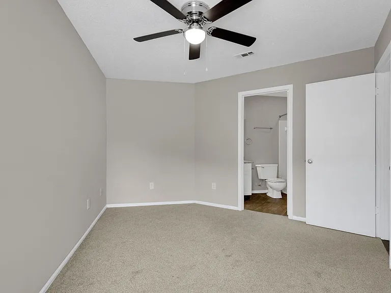 Bradford - 1 Bed / 1 Bath - 544 Sq.Ft.