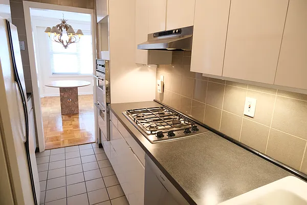 Sold by Agranoff Real Estate | media 3