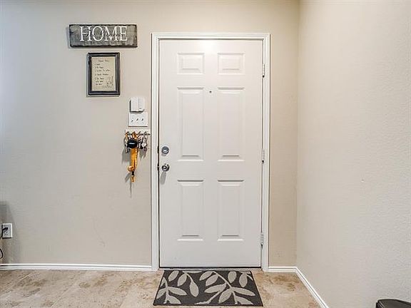 5th image of 3917 Golden Horn Ln