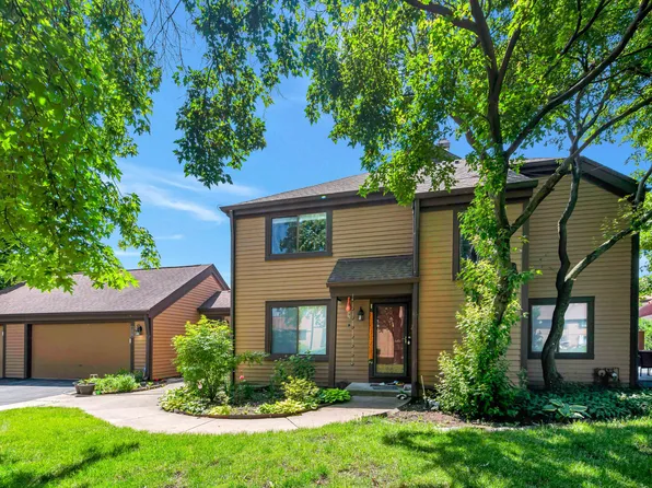 1229 Bristol Ln #1229, Buffalo Grove, IL 60089