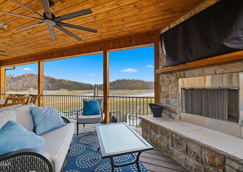 13th image of this home