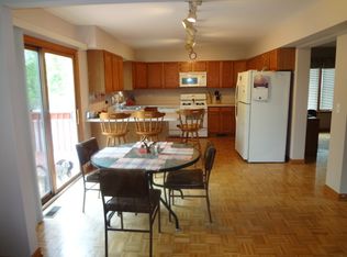 259 N Woodland Dr #A, Northbrook, IL 60056