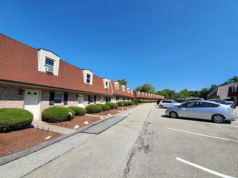 Starboard Villa Townhomes — Photo 23