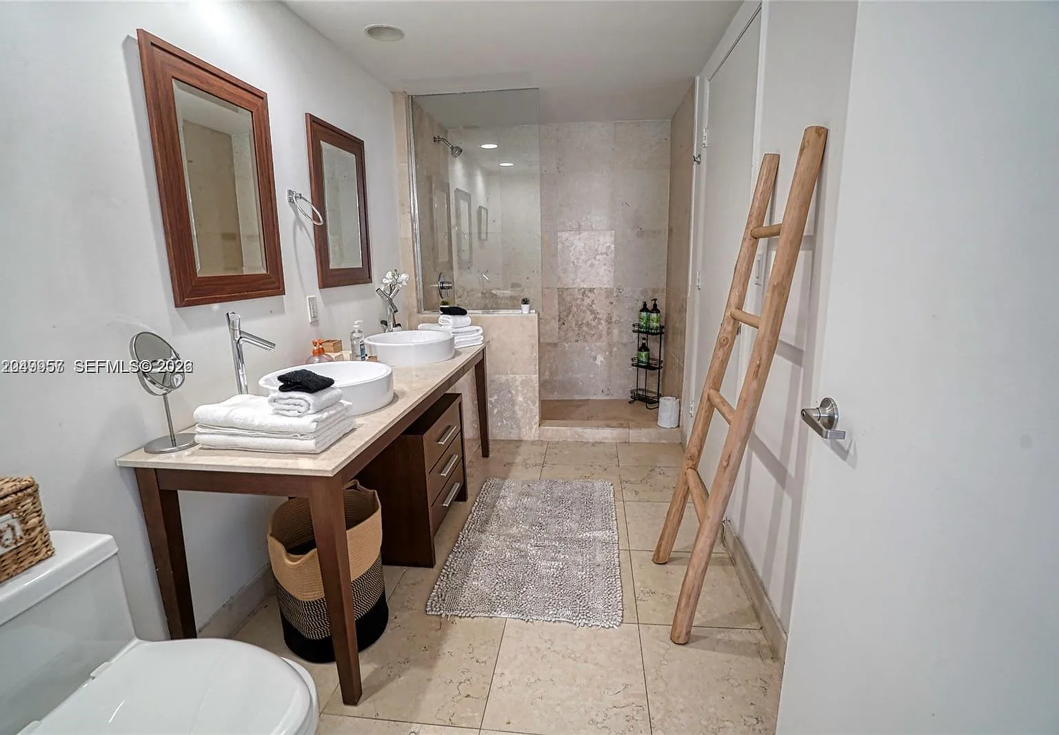 Icon Brickell Condo No 3 — Photo 2
