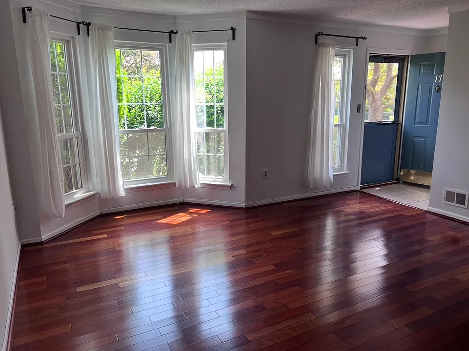 17 Cherry St