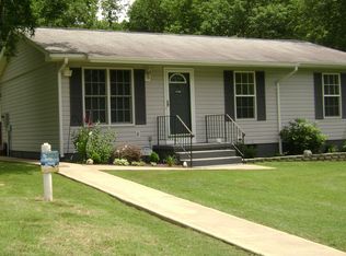 371 Greenbank Rd, Fredericksburg, VA 22406