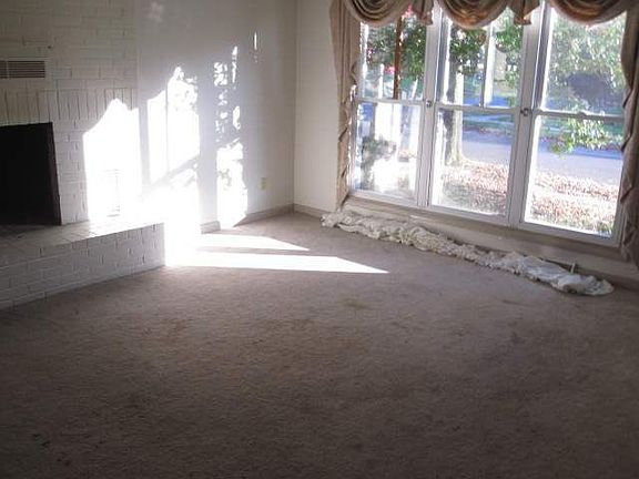 Home for Sale in Camp Hill, PA $189,000