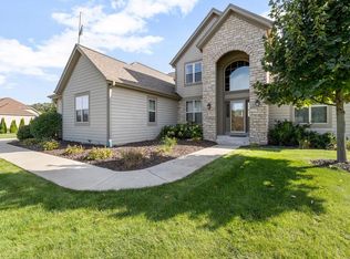 N73W29015 Bark River ROAD, Hartland, WI 53029