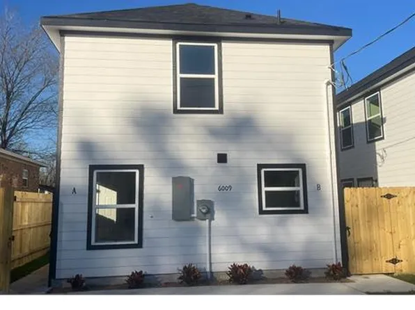 6009 Wedgefield St, Houston, TX 77028