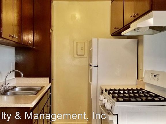 5th image of 18550 Prairie St #29