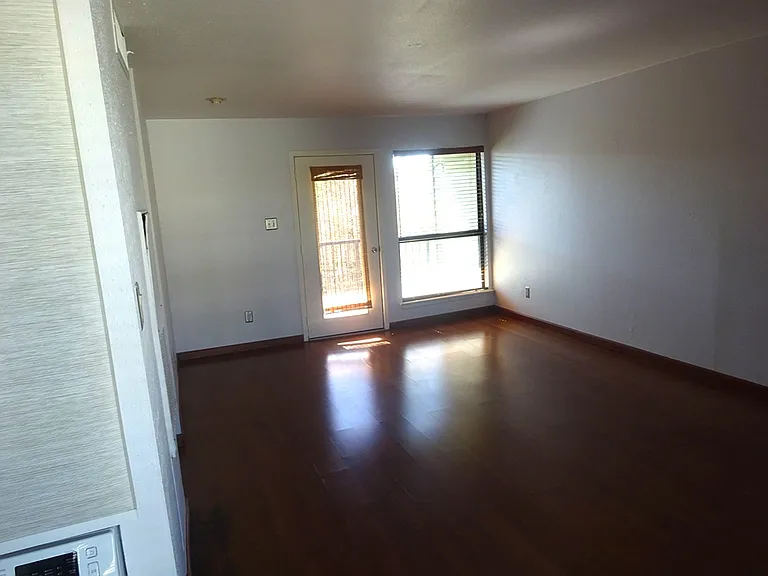 101 Stratford St #205 — Photo 4