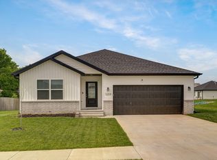 1259 W Holly St, Republic, MO 65738