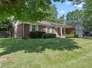 608 Shady Creek Dr, Greenwood, IN 46142