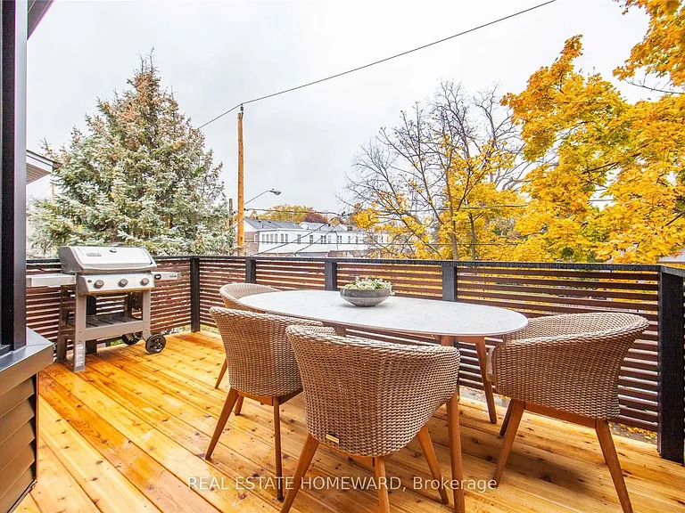 185 Strathmore Blvd #UPPER — Photo 7