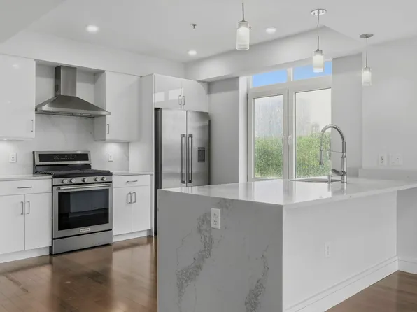 262 Monsignor Obrien Hwy Unit 605, Cambridge, MA 02141