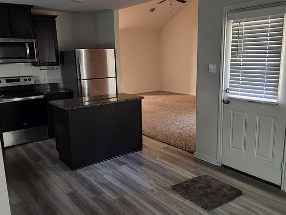 2nd image of 10675 Lost Maples Dr
