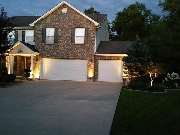 3rd image of 552 Parkview Ct