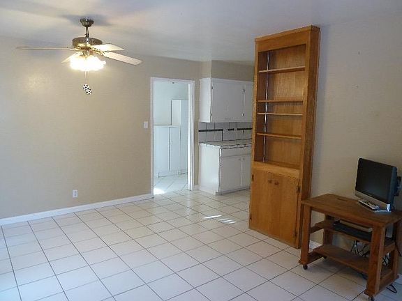 4th image of 2526 Meridian Ave