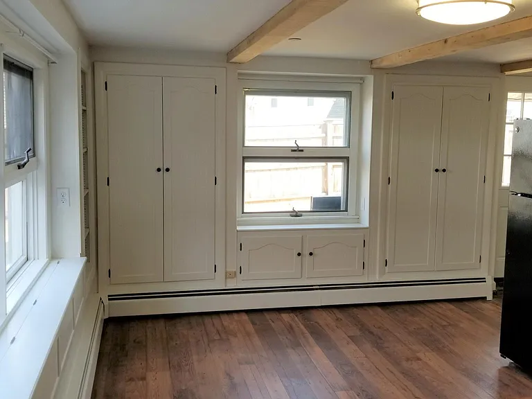 302 Pleasant St #3 — Photo 10