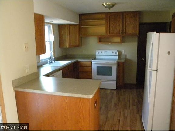 3rd image of 3320 Aldrich Ave