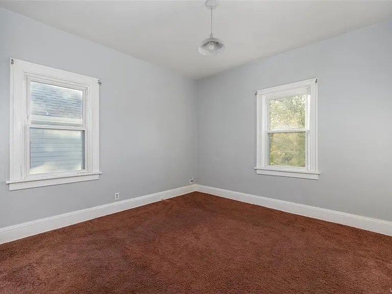 143 Hartwell Rd — Photo 7