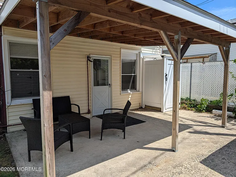 317 McCabe Ave #R1 — Photo 2