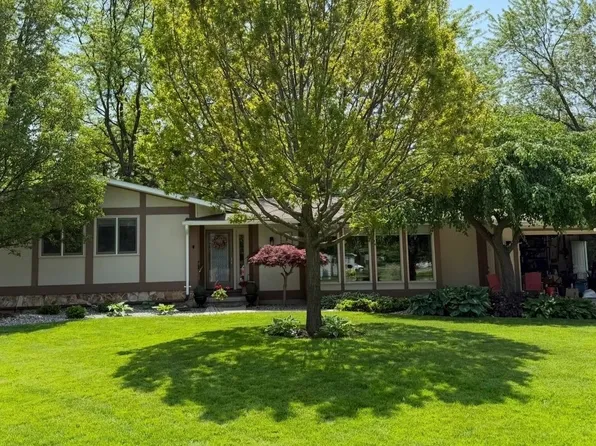 1 Wiltse Ct, Saginaw, MI 48603