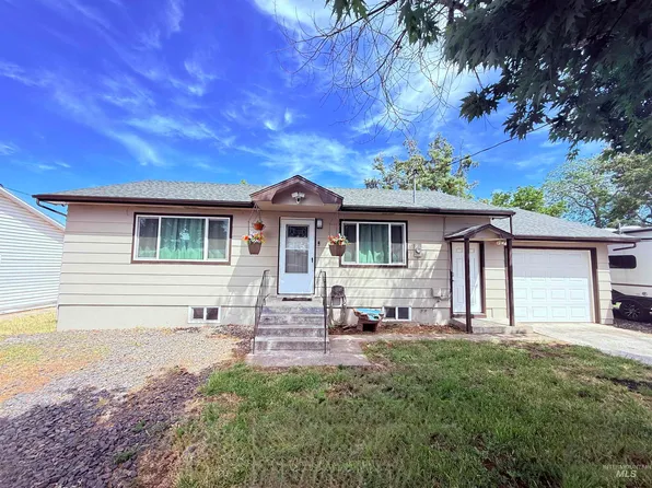 829 14th St, Clarkston, WA 99403