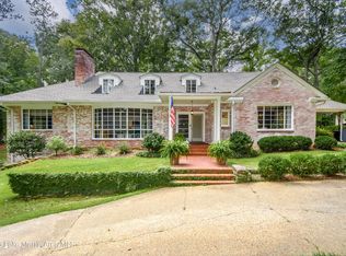 617 Ridgeway Dr, Alexander City, AL 35010
