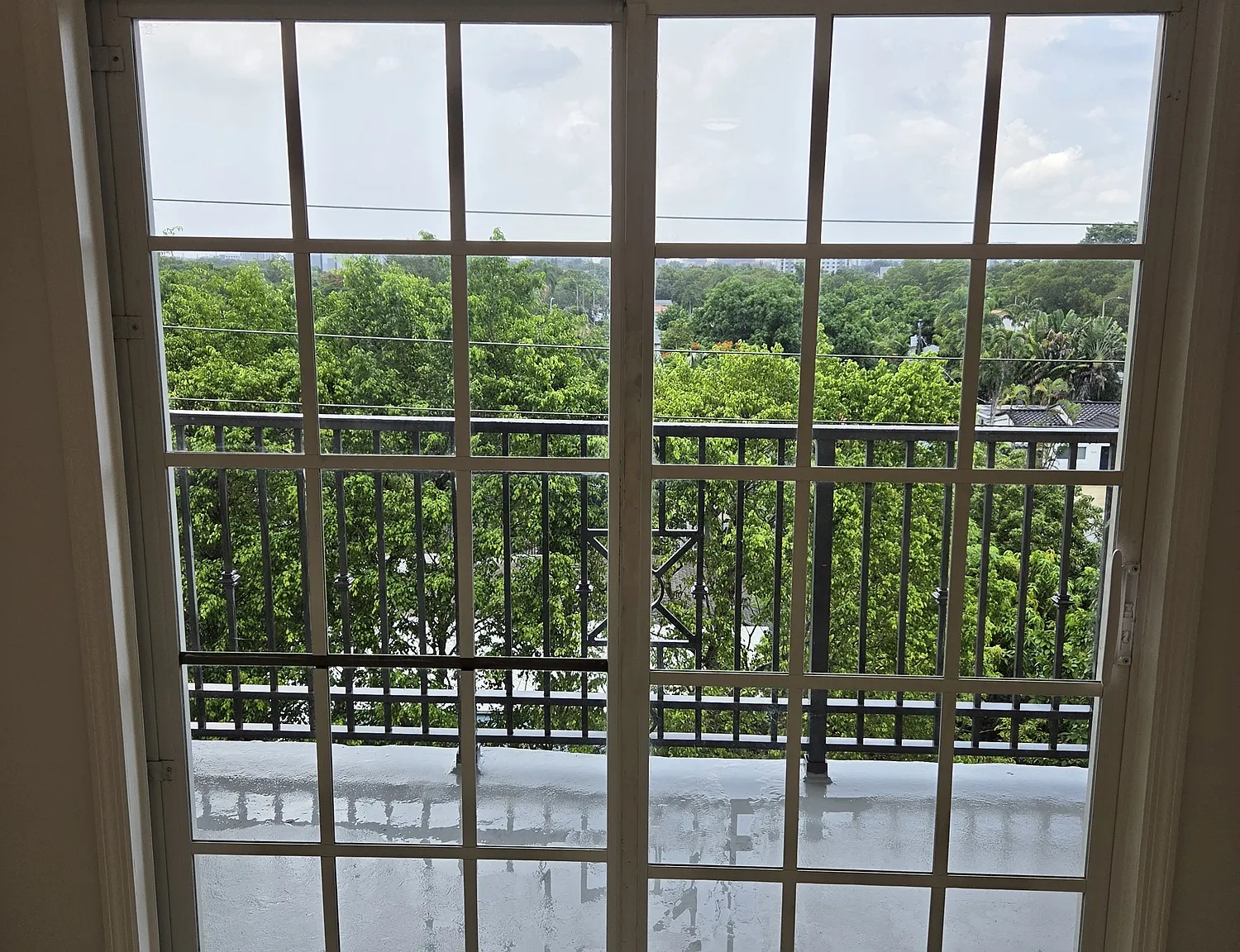 2 bed, 970 sqft, $2,450 — Photo 2