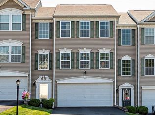 724 Freedom Dr, Carnegie, PA 15106