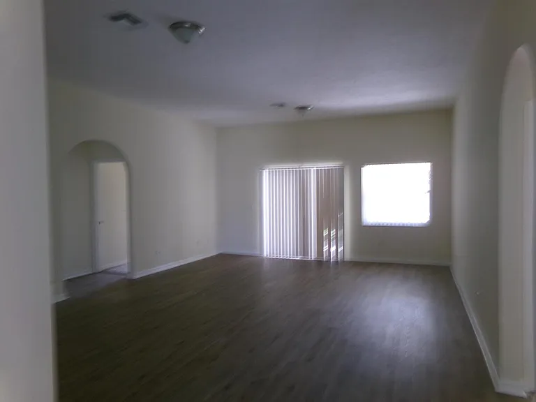 3014 SW Segovia St — Photo 4