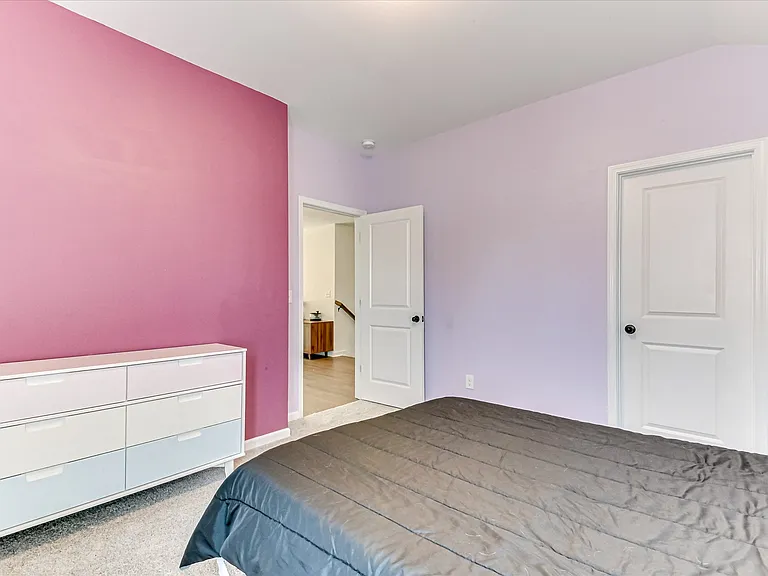 251 Haverford Dr — Photo 10