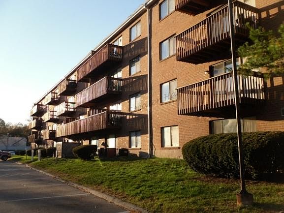1st image of 2404 Harbor View Dr #2404