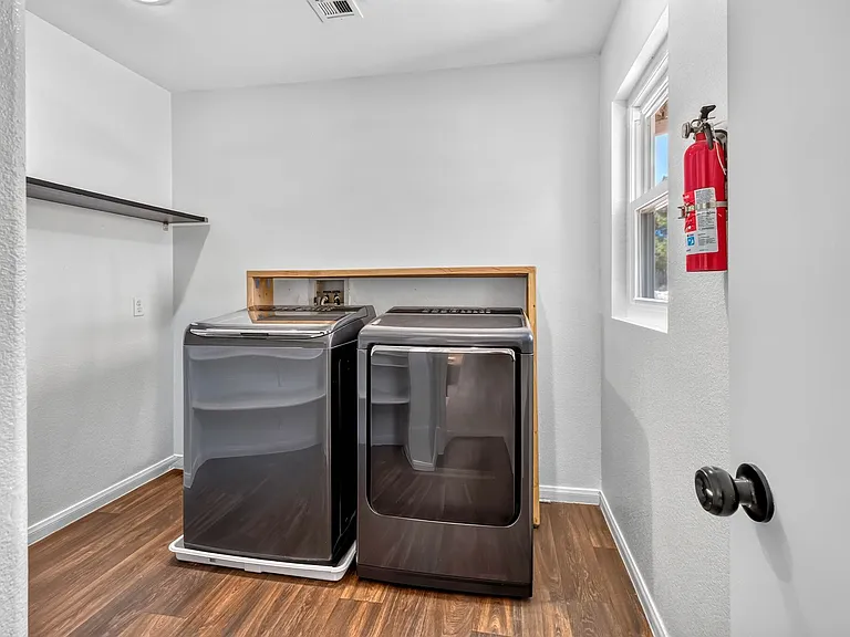 1303 Pecan Tree Ct — Photo 13