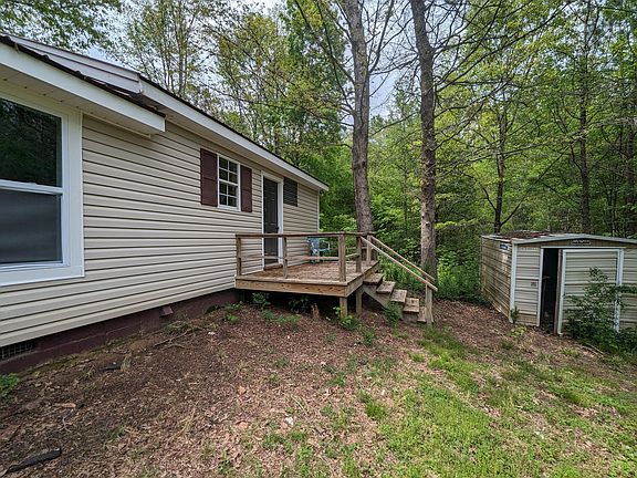 3rd image of 443 Friendship Rd