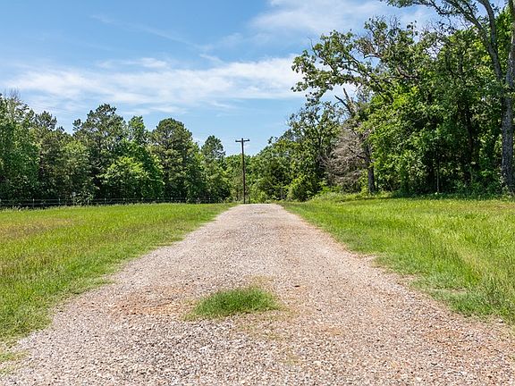 4th image of 155 Anderson County Rd #463