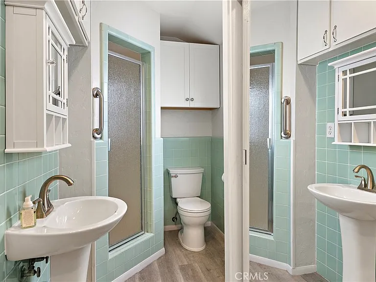 541 Oak St — Photo 31