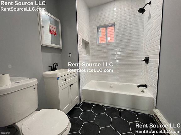 18 Lyons St. Watertown Shared Unit Photo 2