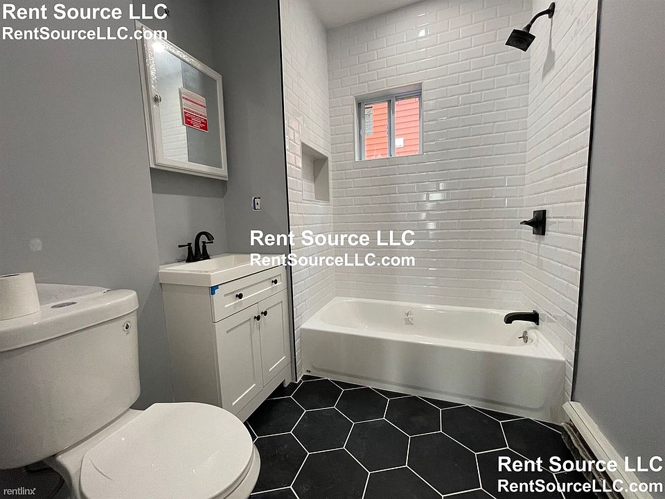 18 Lyons St. Watertown Shared Unit Photo 2