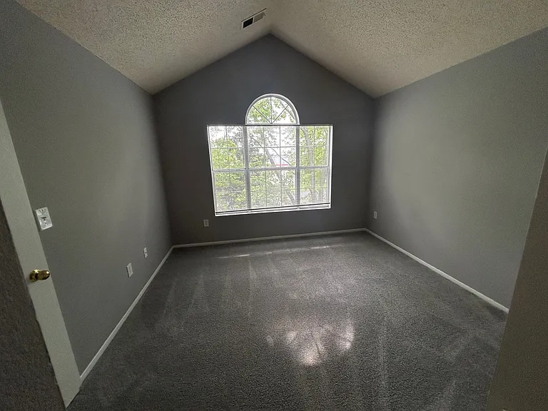 Idlewood Apartments — Photo 19