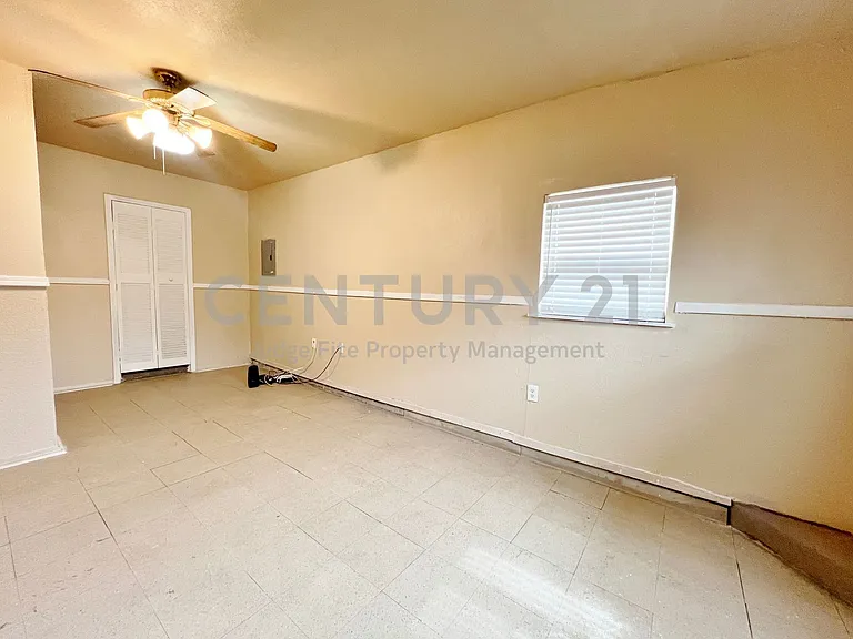 4236 Comanche St — Photo 9