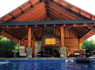 1051 Center Valley Rd, Russellville, AR 72802